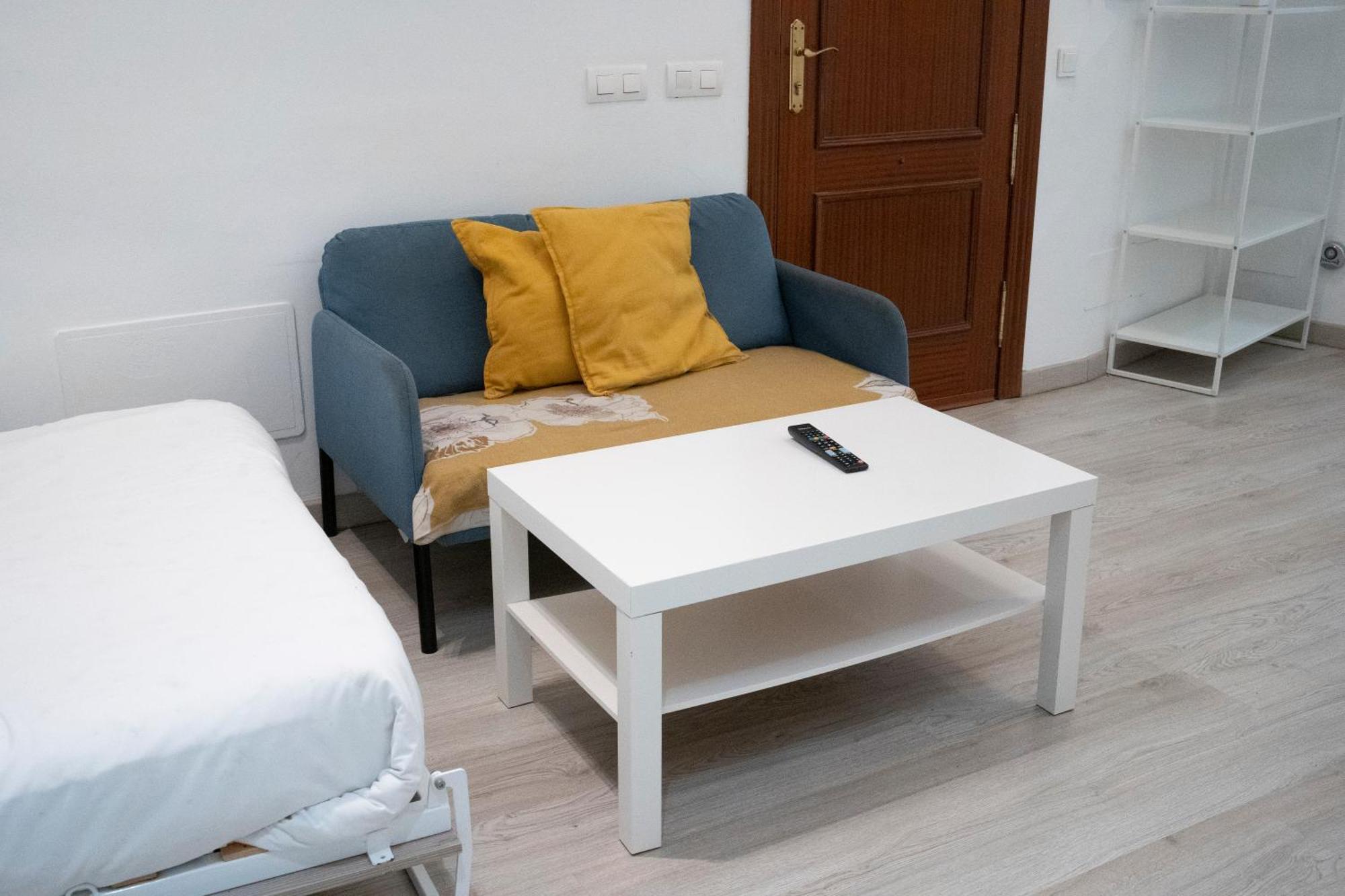 Estupendo Estudio Al Lado De Plaza La Merced Малага Екстериор снимка